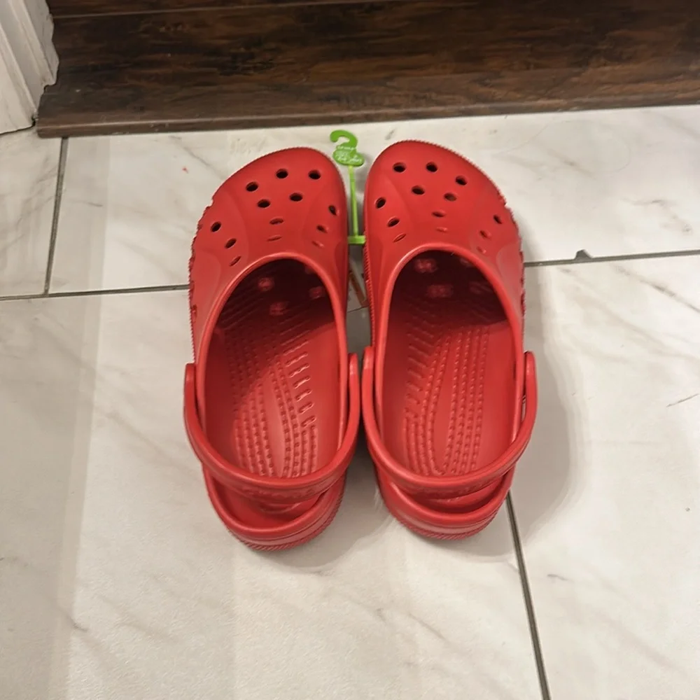 Red Crocs - Picture 3 of 4